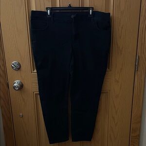 EVRI Women's Black Skinny Jeans